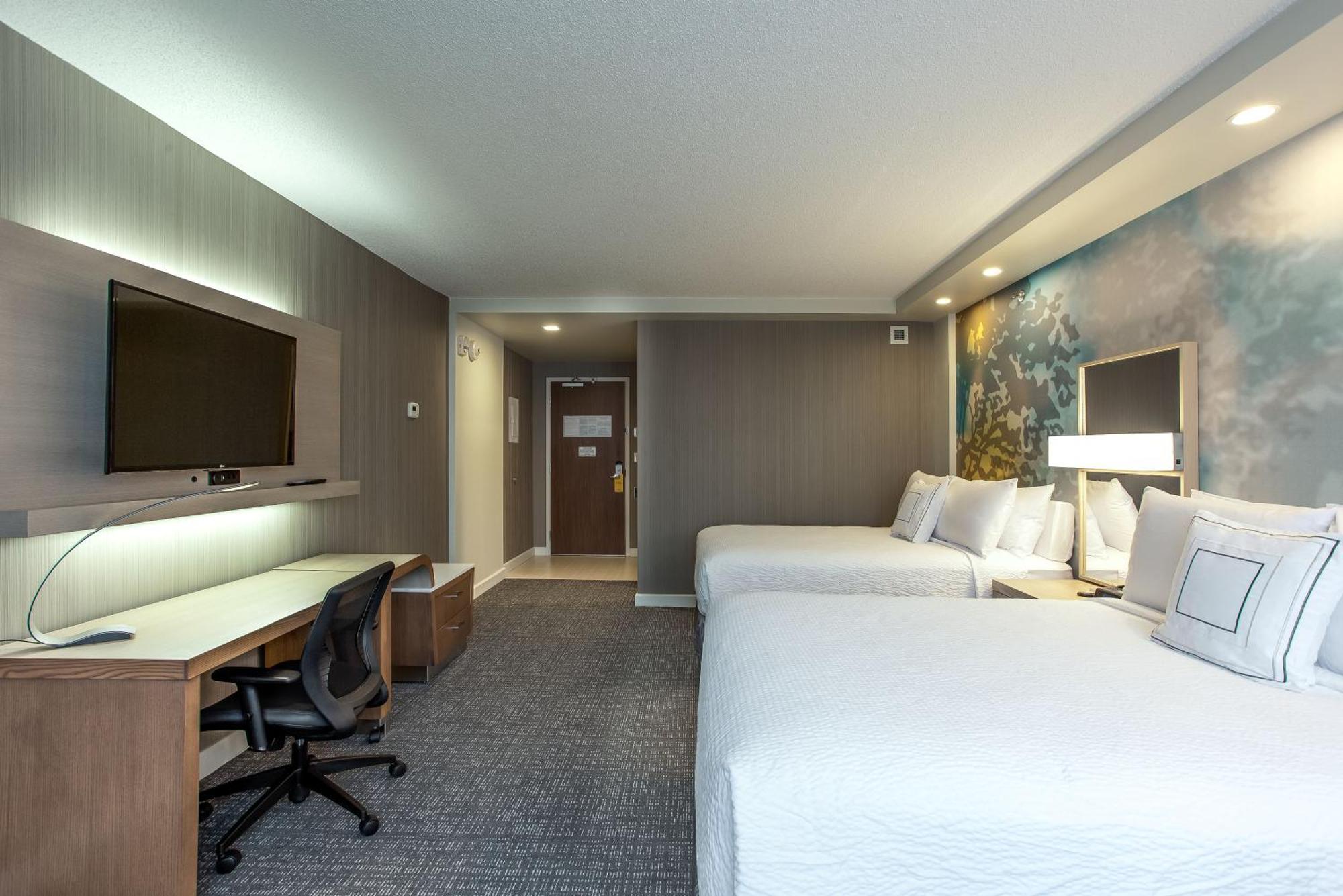 Courtyard By Marriott Montreal West Island/Baie D'Urfe Hotel Buitenkant foto