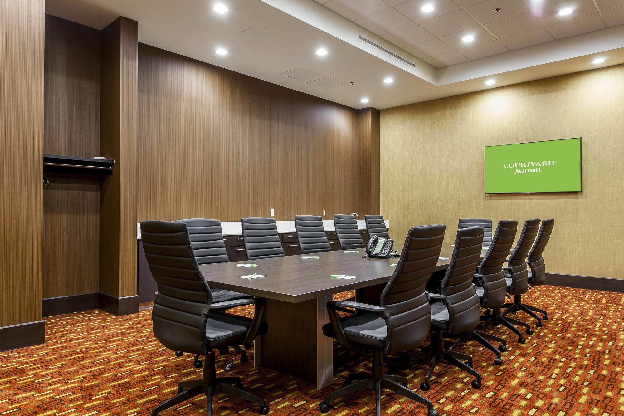 Courtyard By Marriott Montreal West Island/Baie D'Urfe Hotel Buitenkant foto