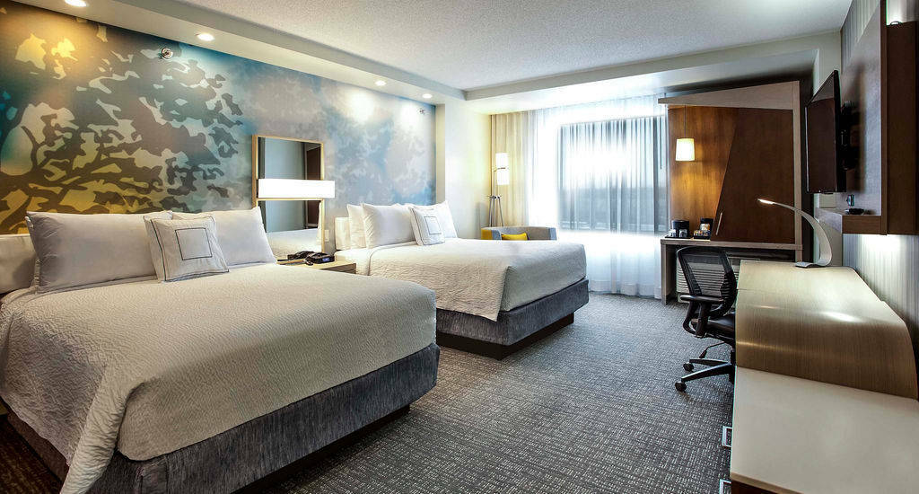 Courtyard By Marriott Montreal West Island/Baie D'Urfe Hotel Buitenkant foto
